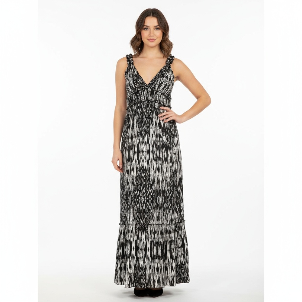 AGB Maxi Dress 10 Black White Abstract Ikat Smocked Bodice Tiered Casual Boho